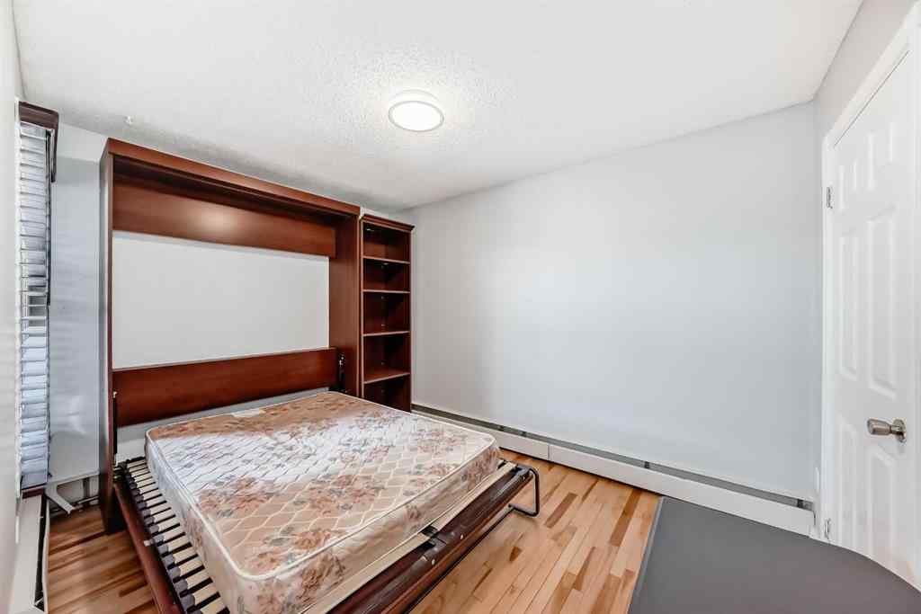 MLS® A2257618 - Unit #301 4512 75 Street NW in Bowness Calgary, Residential