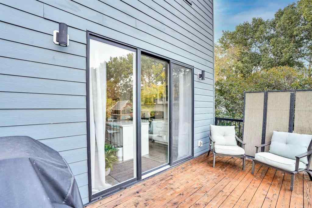 MLS® A2257621 - 1414 15 Street SE in Inglewood Calgary, Residential