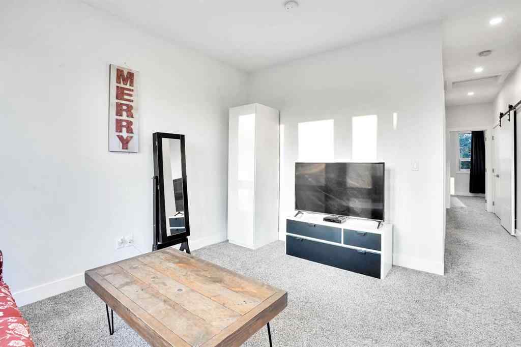 MLS® A2257621 - 1414 15 Street SE in Inglewood Calgary, Residential