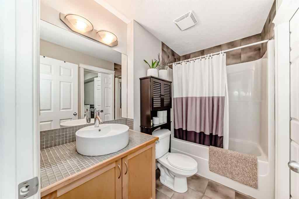 MLS® A2257624 - Unit #214 2 Hemlock Crescent SW in Spruce Cliff Calgary, Residential