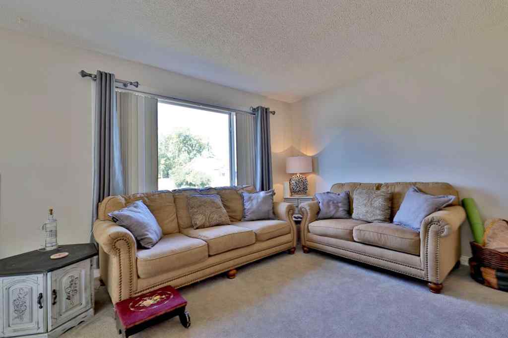 MLS® A2257625 - 66 Westview Crescent  in Harvest Meadows Blackfalds, Residential