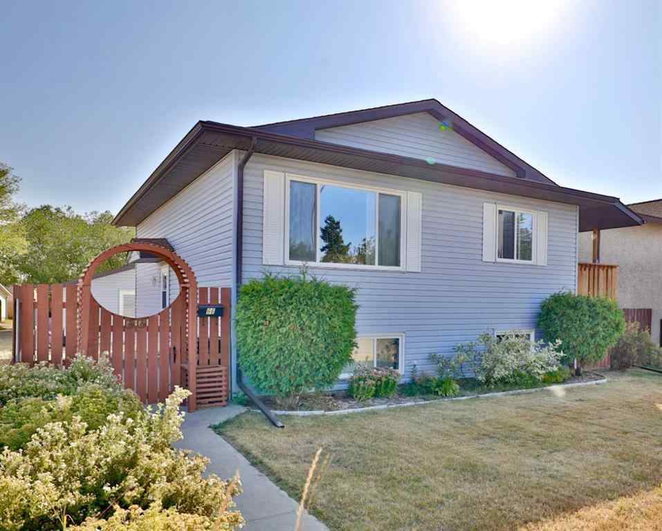 MLS® A2257625 - 66 Westview Crescent  in Harvest Meadows Blackfalds, Residential