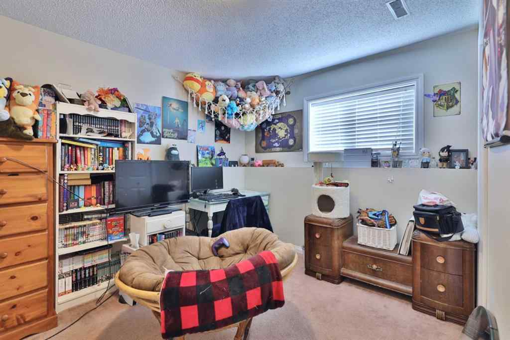 MLS® A2257625 - 66 Westview Crescent  in Harvest Meadows Blackfalds, Residential