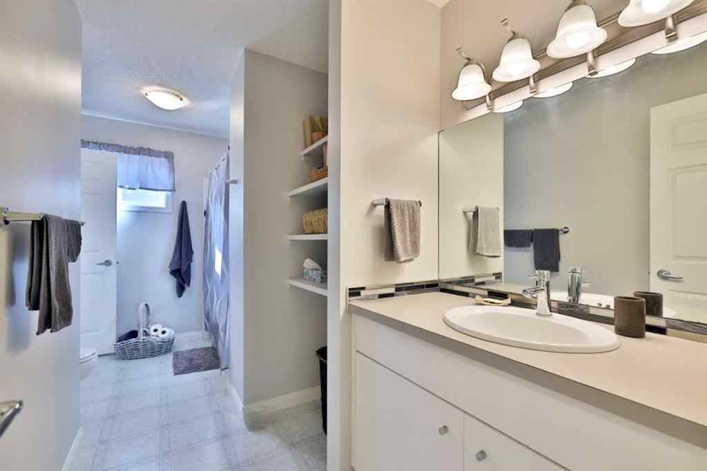 MLS® A2257625 - 66 Westview Crescent  in Harvest Meadows Blackfalds, Residential