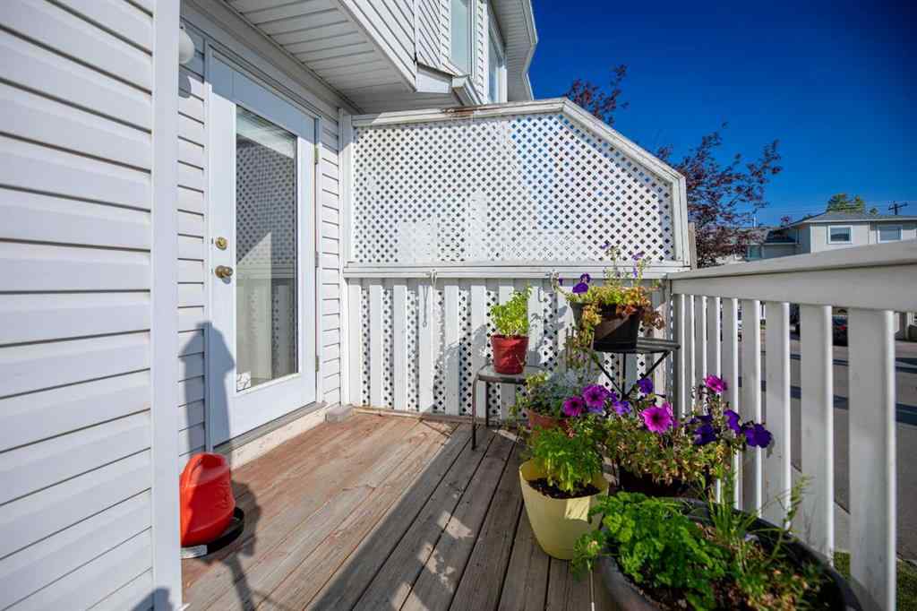 MLS® A2257626 - 651 Killarney Glen Court SW in Killarney/Glengarry Calgary, Residential