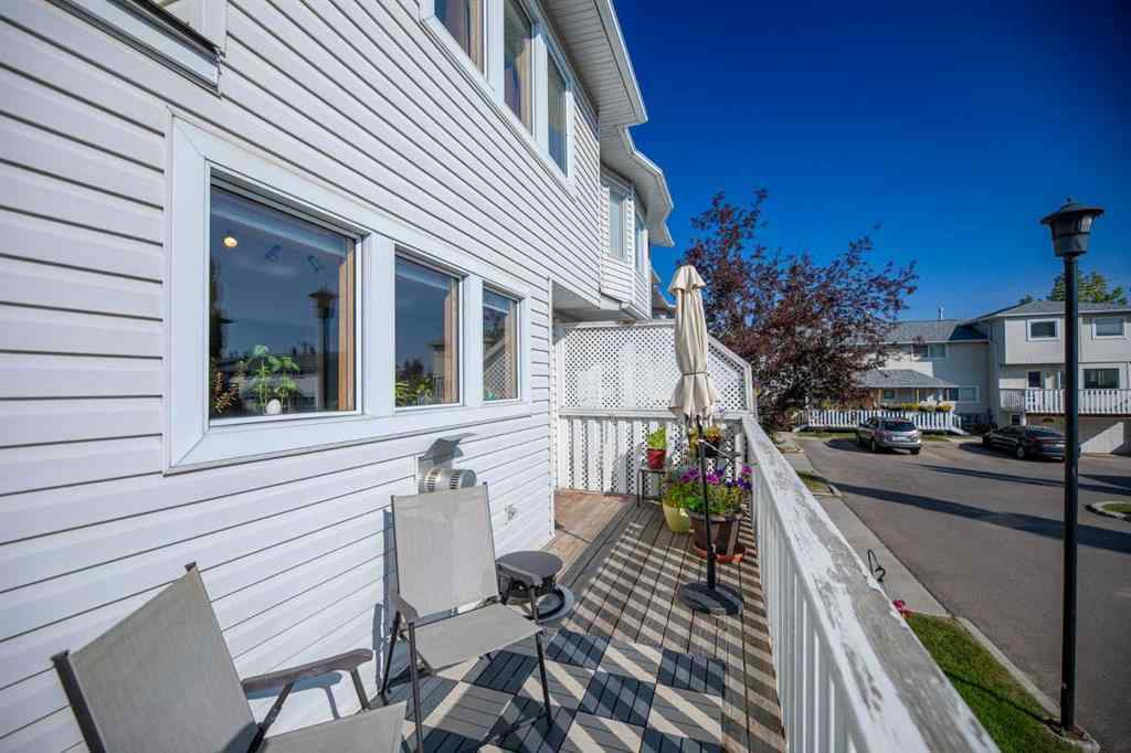 MLS® A2257626 - 651 Killarney Glen Court SW in Killarney/Glengarry Calgary, Residential