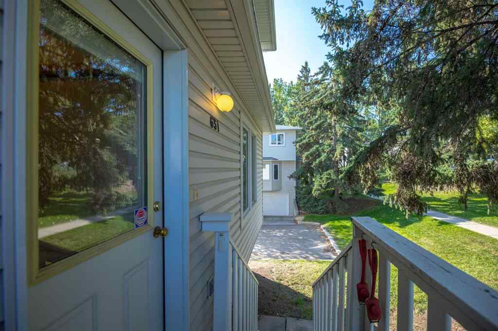 MLS® A2257626 - 651 Killarney Glen Court SW in Killarney/Glengarry Calgary, Residential