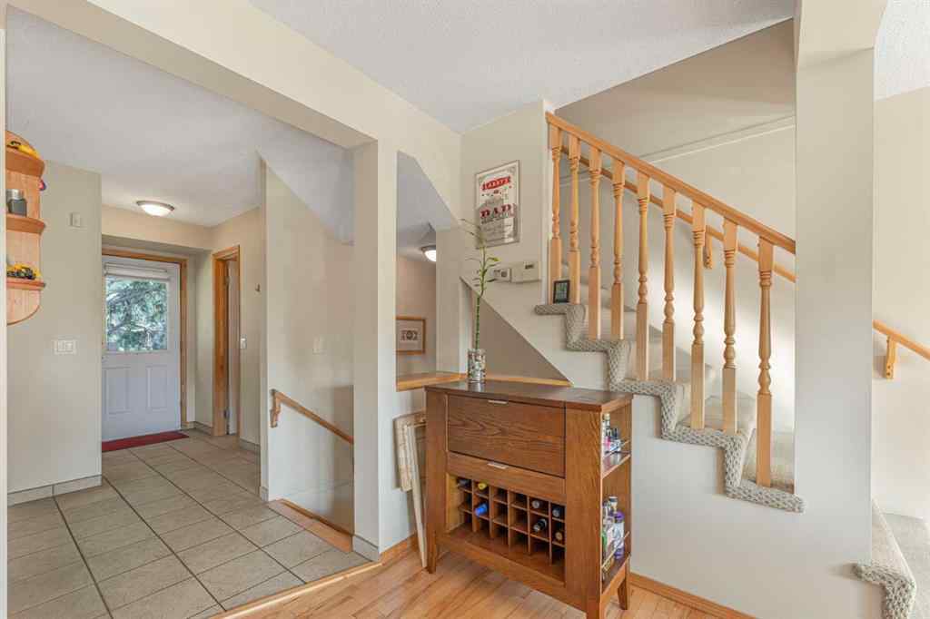 MLS® A2257626 - 651 Killarney Glen Court SW in Killarney/Glengarry Calgary, Residential