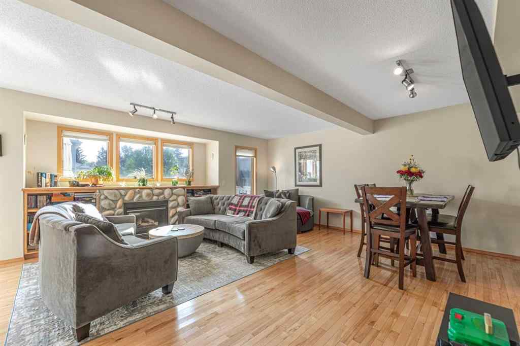 MLS® A2257626 - 651 Killarney Glen Court SW in Killarney/Glengarry Calgary, Residential