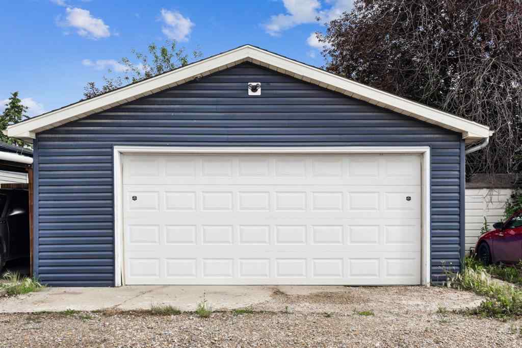 MLS® A2257632 - 147 Falchurch Crescent NE in Falconridge Calgary, Residential