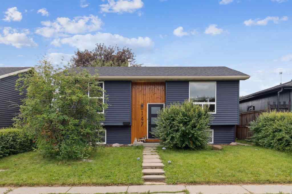 MLS® A2257632 - 147 Falchurch Crescent NE in Falconridge Calgary, Residential