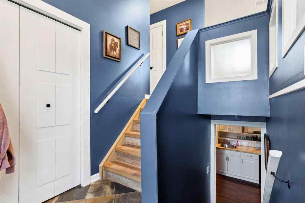 MLS® A2257632 - 147 Falchurch Crescent NE in Falconridge Calgary, Residential