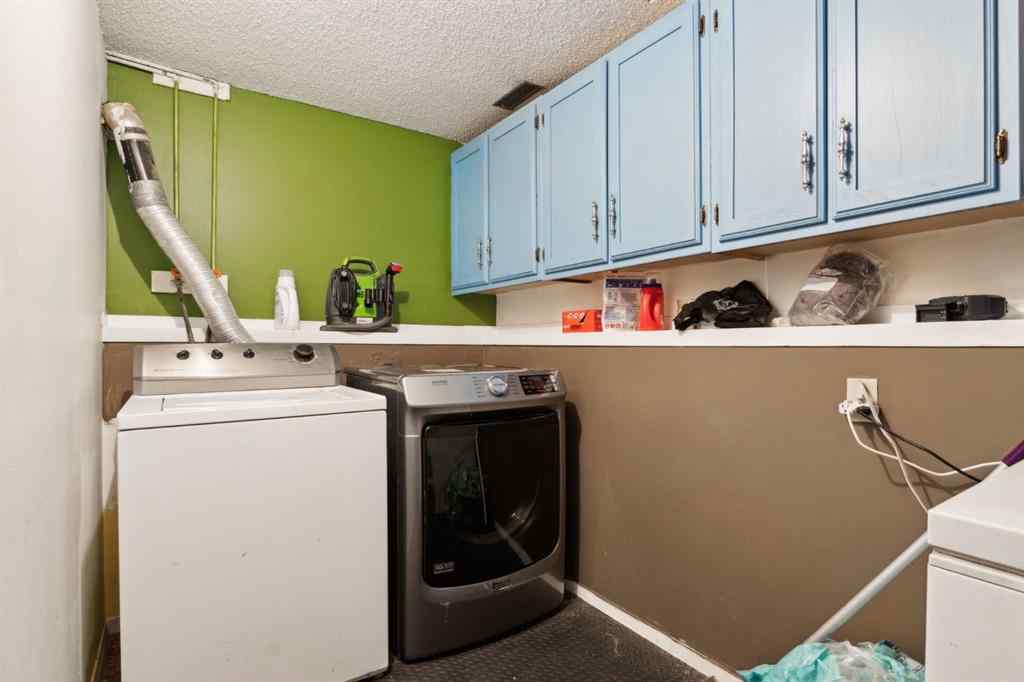 MLS® A2257632 - 147 Falchurch Crescent NE in Falconridge Calgary, Residential