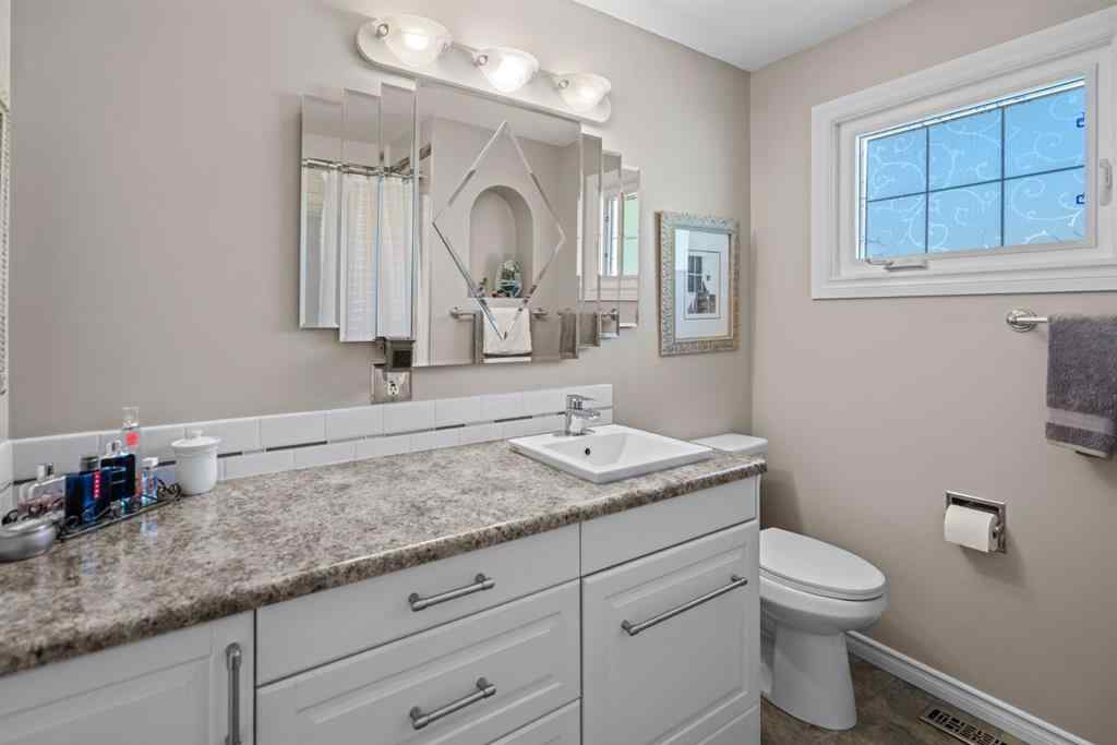 MLS® A2257635 - 4108 62 Street  in Marler Camrose, Residential