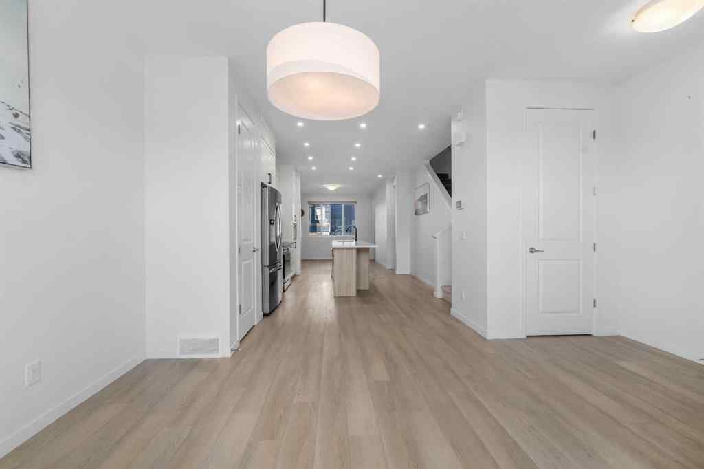 MLS® A2257638 - 21 Edith Gate NW in Glacier Ridge Calgary, Residential