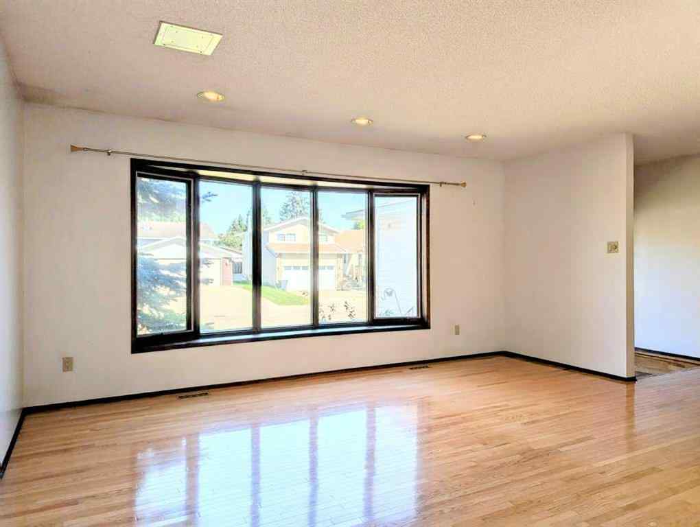 MLS® A2257639 - 509 13 Avenue SE in NONE Slave Lake, Residential