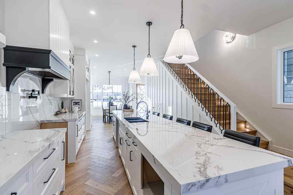 MLS® A2257644 - 1938 50 Avenue SW in Altadore Calgary, Residential