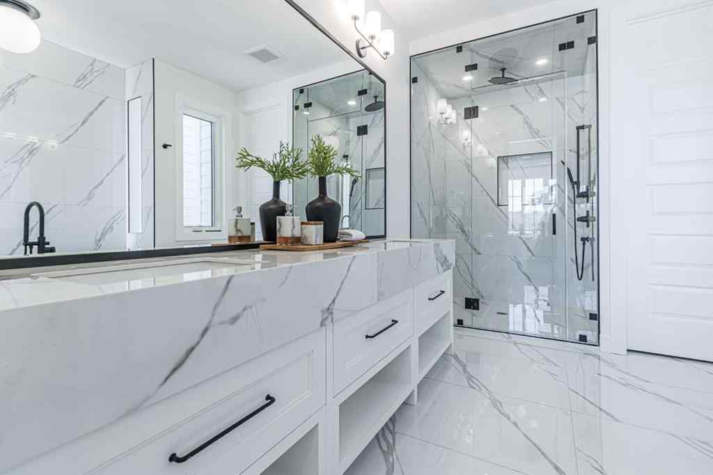 MLS® A2257644 - 1938 50 Avenue SW in Altadore Calgary, Residential