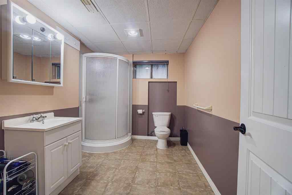 MLS® A2257649 - 658 50A Avenue W in NONE Claresholm, Residential