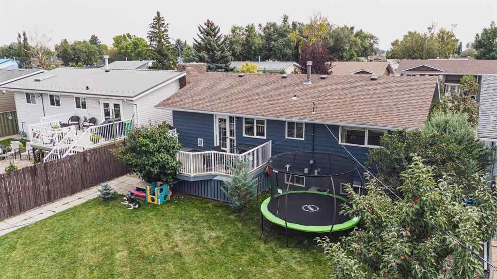 MLS® A2257649 - 658 50A Avenue W in NONE Claresholm, Residential