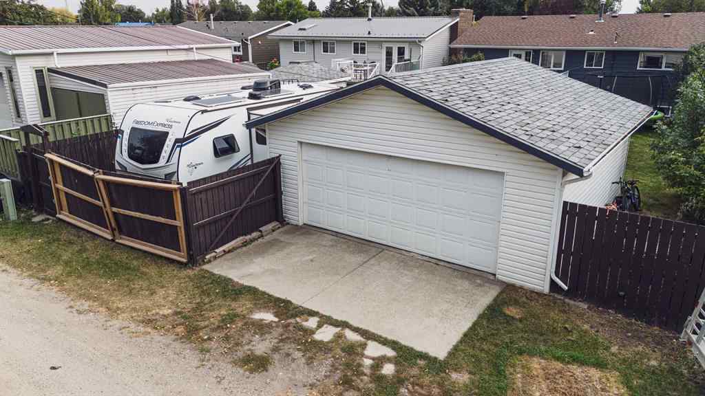 MLS® A2257649 - 658 50A Avenue W in NONE Claresholm, Residential