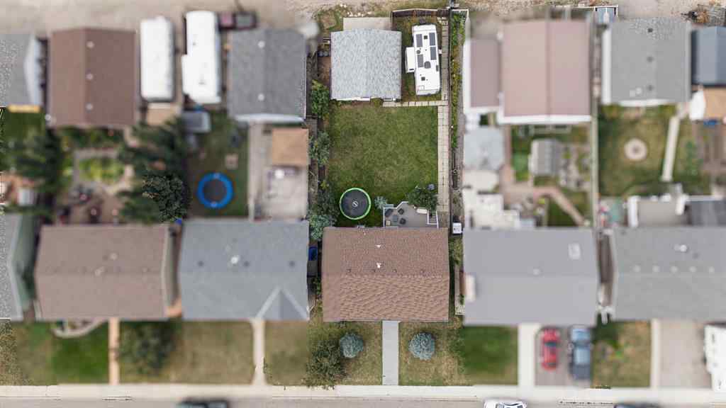 MLS® A2257649 - 658 50A Avenue W in NONE Claresholm, Residential