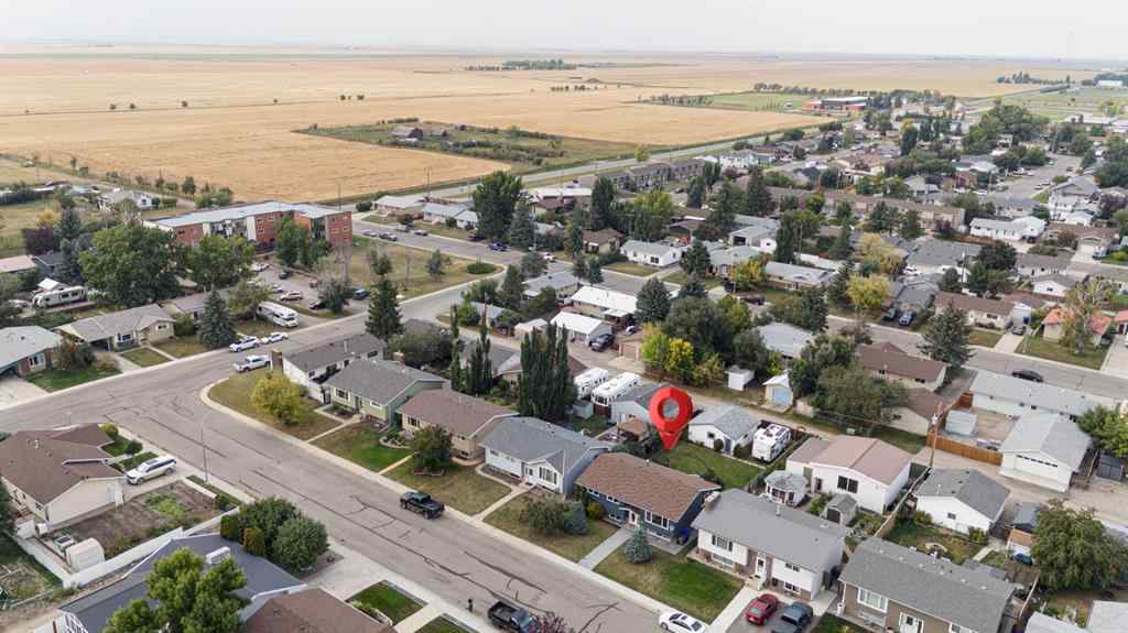 MLS® A2257649 - 658 50A Avenue W in NONE Claresholm, Residential
