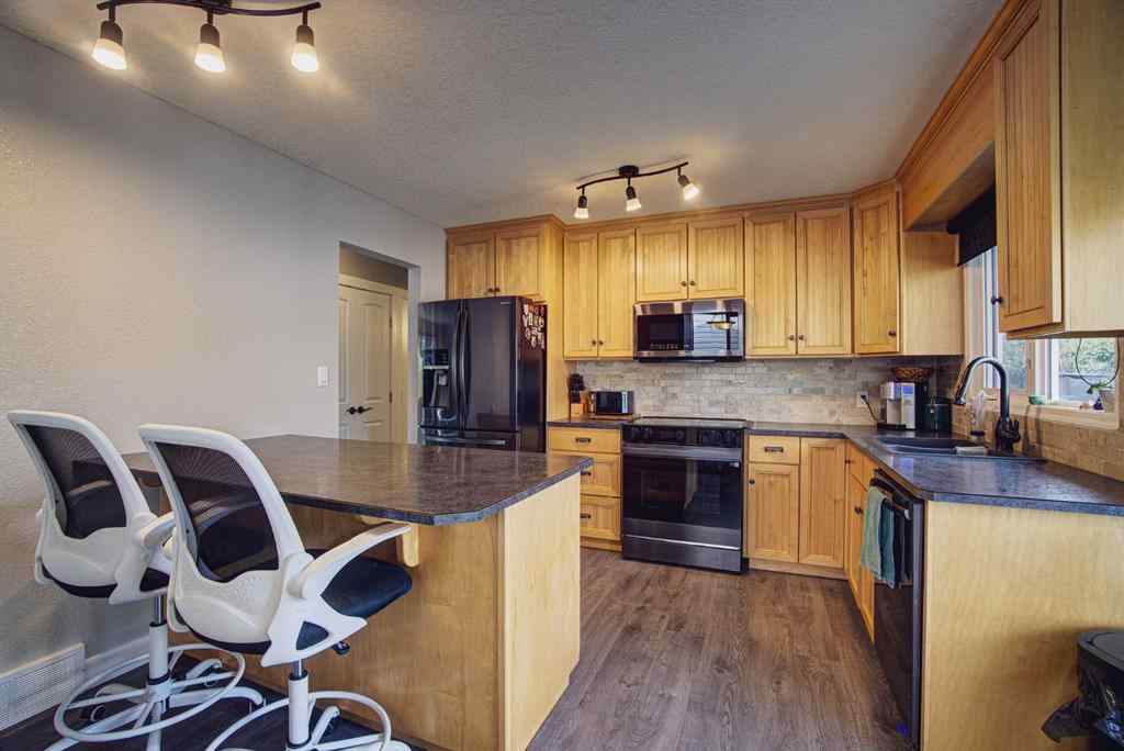 MLS® A2257649 - 658 50A Avenue W in NONE Claresholm, Residential