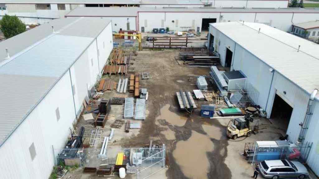 MLS® A2257650 - 5110 76 Avenue SE in Foothills Calgary, Commercial