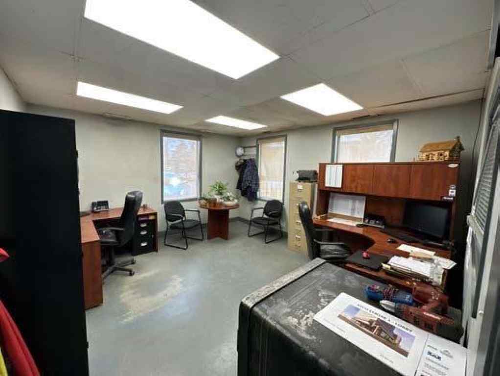 MLS® A2257650 - 5110 76 Avenue SE in Foothills Calgary, Commercial