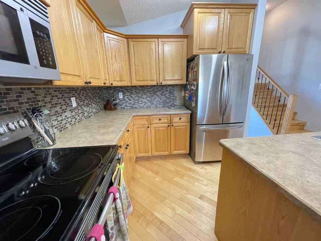 MLS® A2257651 - 122 Muldoon Crescent  in Eaton Hinton, Residential