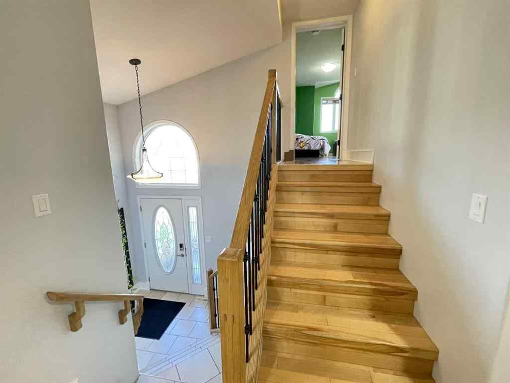 MLS® A2257651 - 122 Muldoon Crescent  in Eaton Hinton, Residential