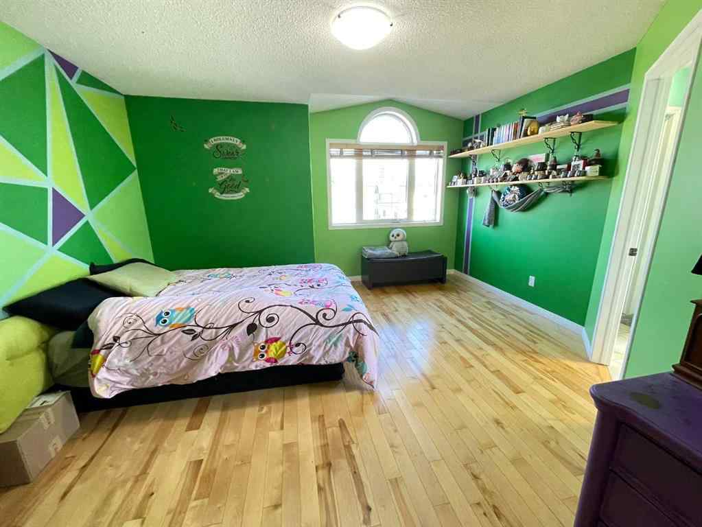 MLS® A2257651 - 122 Muldoon Crescent  in Eaton Hinton, Residential