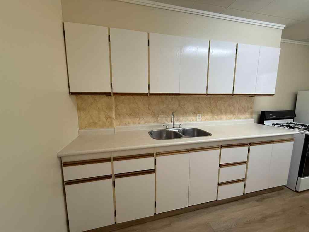 MLS® A2257652 - 3904 42 Street   in Riverside Ponoka, Multi-Family