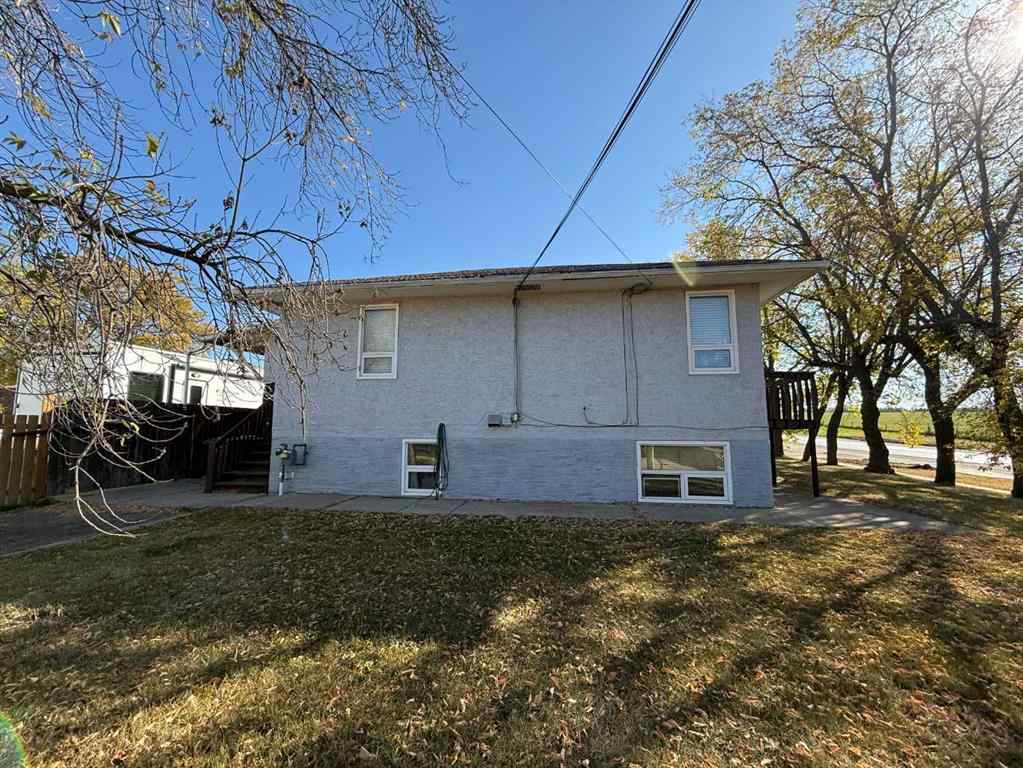 MLS® A2257652 - 3904 42 Street   in Riverside Ponoka, Multi-Family