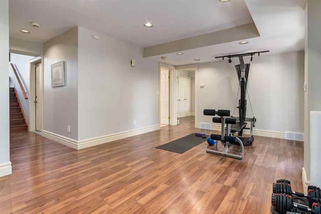 MLS® A2257654 - 1235 16a Street NW in Hounsfield Heights/Briar Hill Calgary, Residential