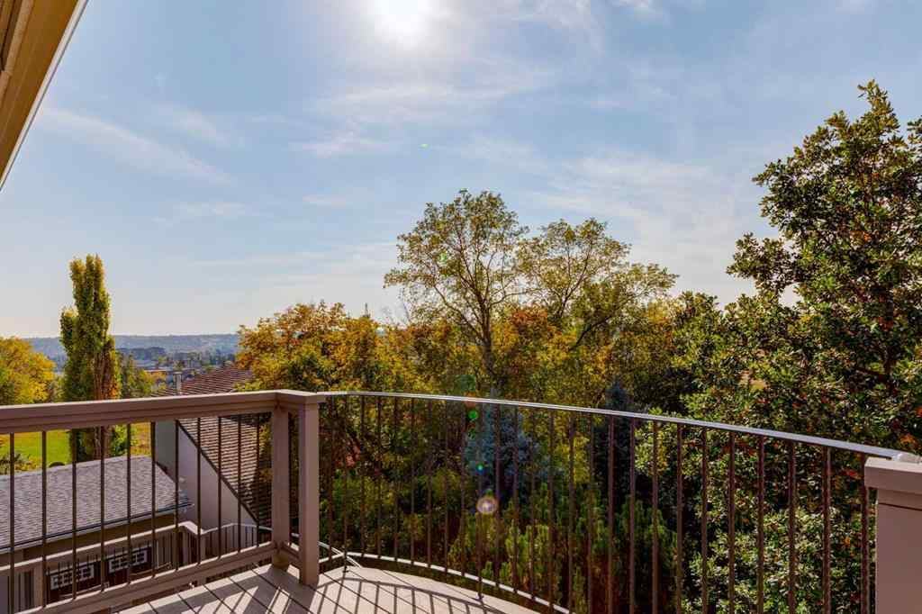 MLS® A2257654 - 1235 16a Street NW in Hounsfield Heights/Briar Hill Calgary, Residential