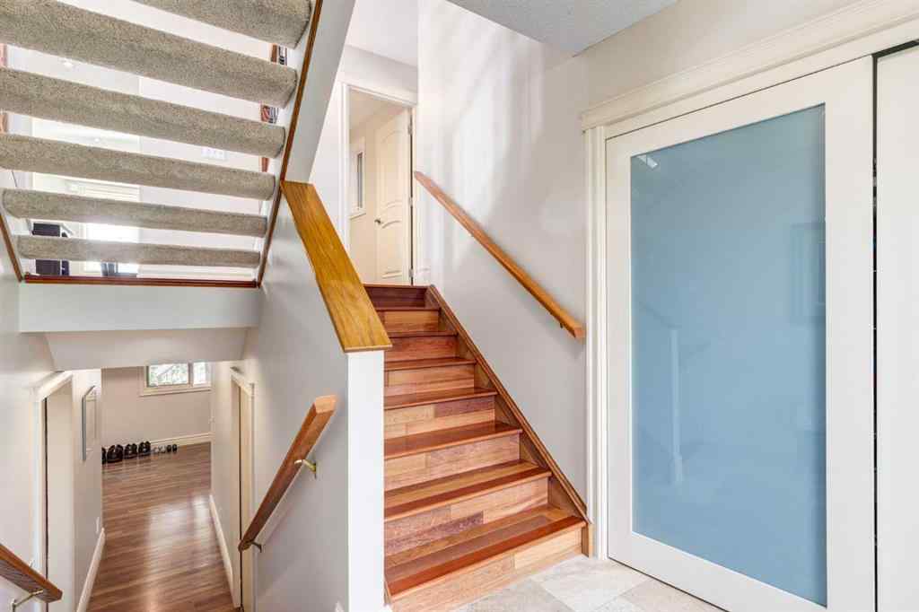 MLS® A2257654 - 1235 16a Street NW in Hounsfield Heights/Briar Hill Calgary, Residential