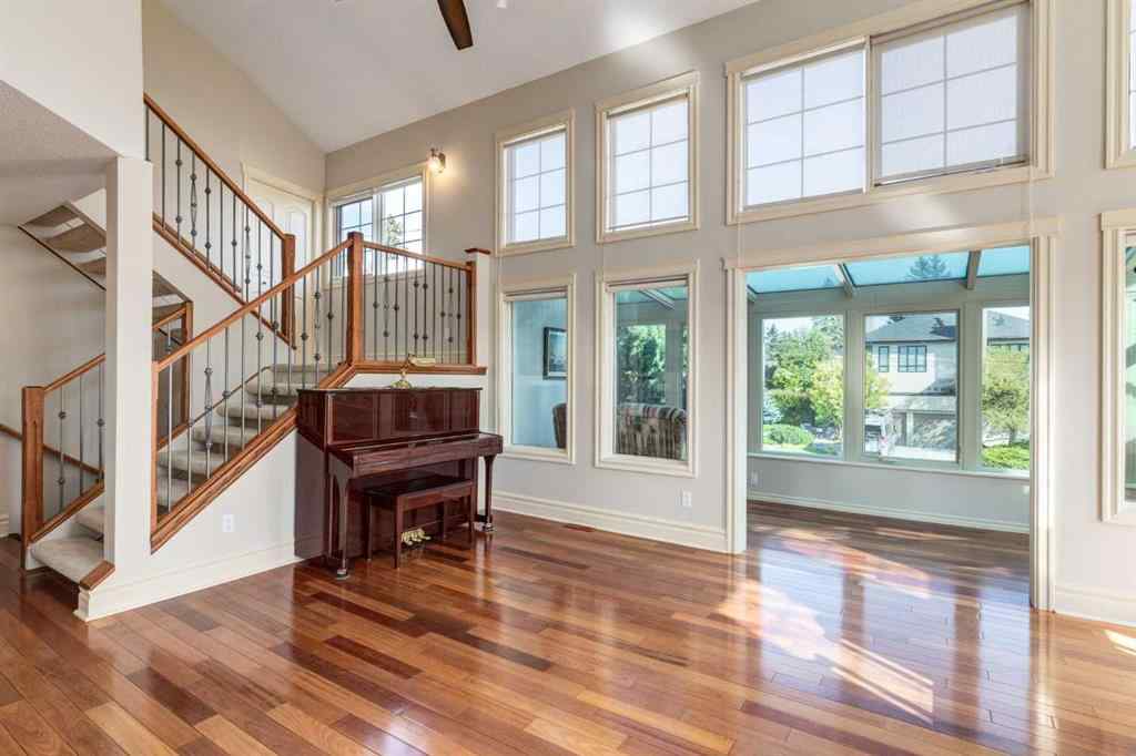 MLS® A2257654 - 1235 16a Street NW in Hounsfield Heights/Briar Hill Calgary, Residential