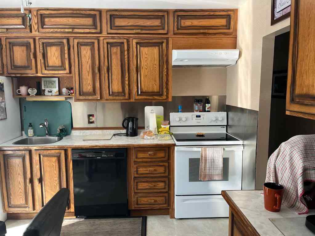 MLS® A2257656 - 5505 50 Street  in West Lloydminster Lloydminster, Residential