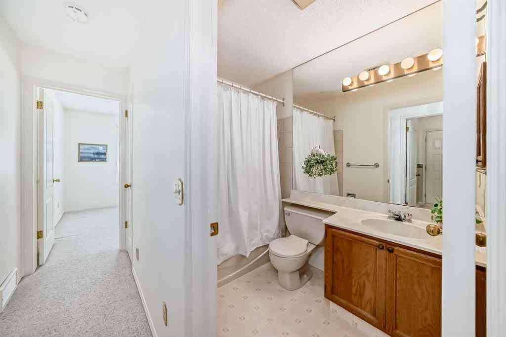 MLS® A2257658 - 44 Hawkside Park NW in Hawkwood Calgary, Residential