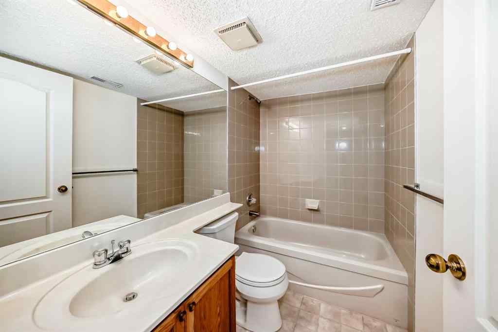 MLS® A2257658 - 44 Hawkside Park NW in Hawkwood Calgary, Residential