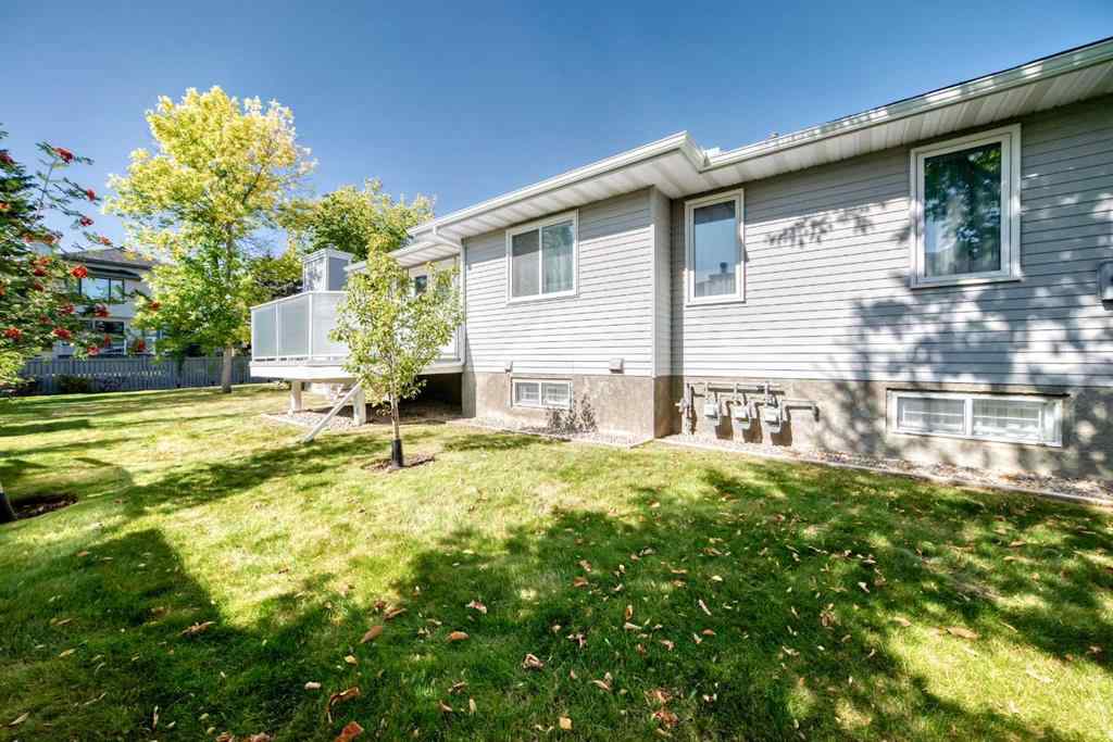 MLS® A2257658 - 44 Hawkside Park NW in Hawkwood Calgary, Residential