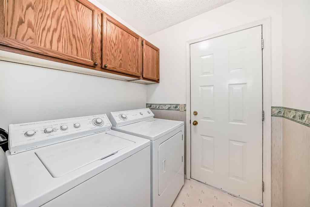 MLS® A2257658 - 44 Hawkside Park NW in Hawkwood Calgary, Residential