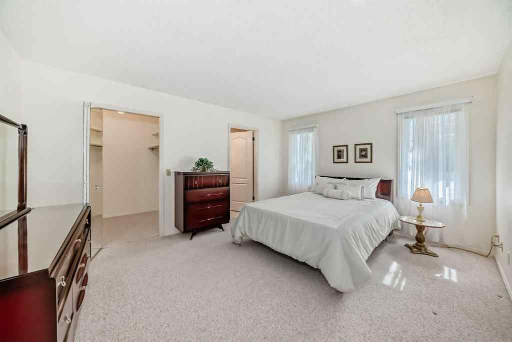 MLS® A2257658 - 44 Hawkside Park NW in Hawkwood Calgary, Residential