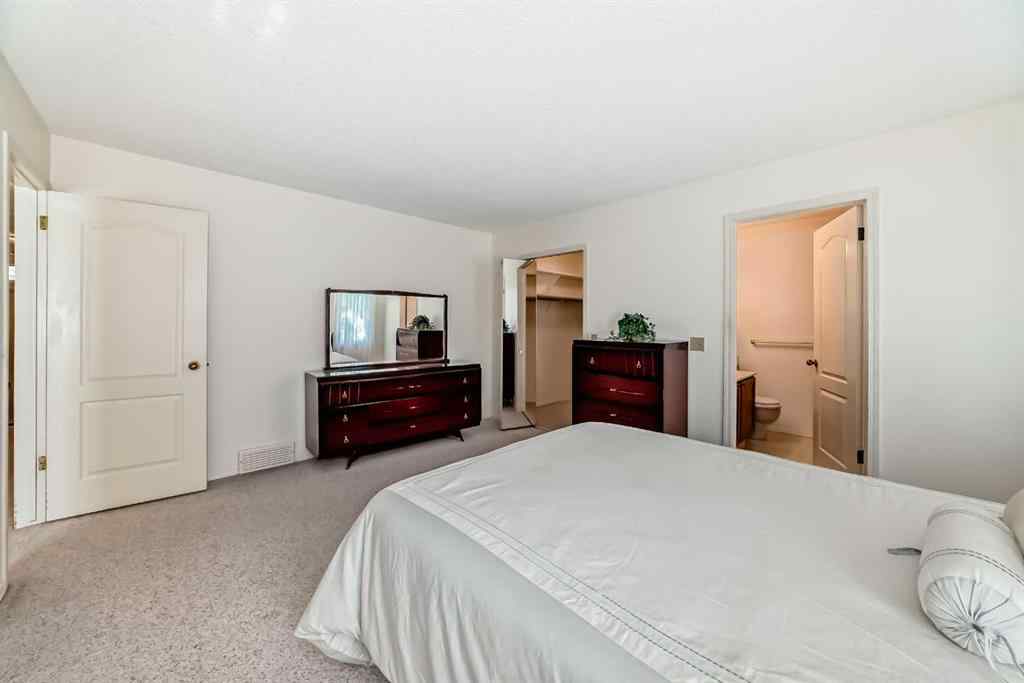 MLS® A2257658 - 44 Hawkside Park NW in Hawkwood Calgary, Residential