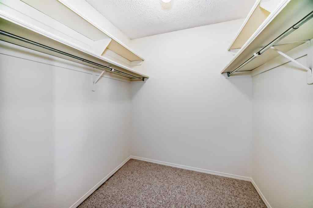 MLS® A2257658 - 44 Hawkside Park NW in Hawkwood Calgary, Residential