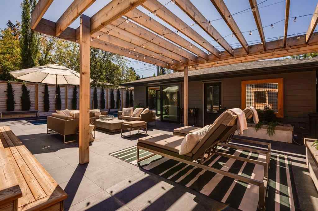 MLS® A2257661 - 1927 12 Street SW in Upper Mount Royal Calgary, Residential