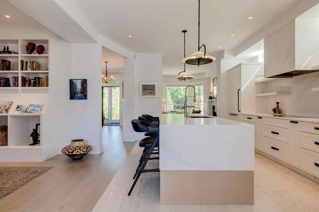 MLS® A2257661 - 1927 12 Street SW in Upper Mount Royal Calgary, Residential