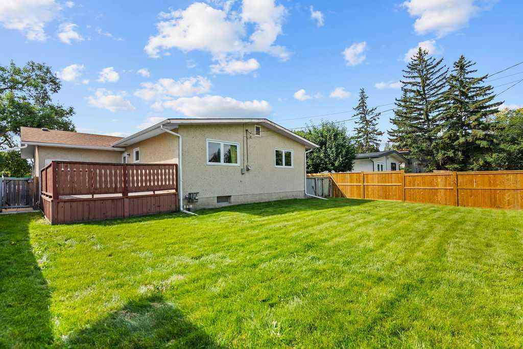 MLS® A2257673 - 1212 Lake Sylvan Drive  in Bonavista Downs Calgary, Residential